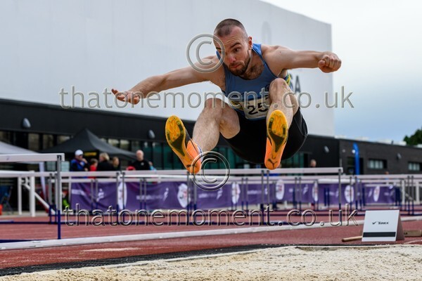 ComMast25-918949 - Field Male Set One