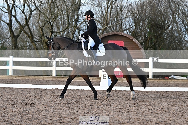 241214-145747-03026 - 160-Shelly.Smit-Sharp.Sharp