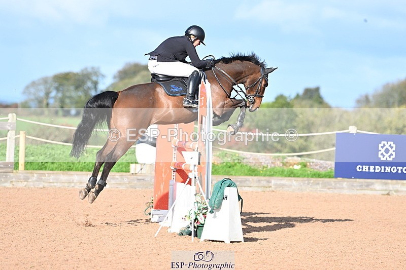 231014A-103055-04120 - Cls 18 Newcomers & 1.10m Open