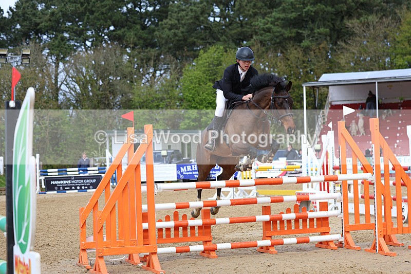3E7A1953 - Class 7: Senior Newcomers/1.10m open