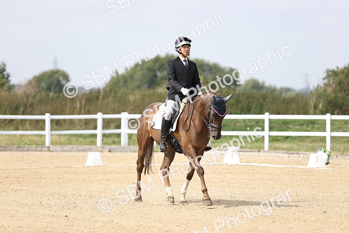 SBM_017365 - Class 14 - Novice 23 - 13.52-14.55