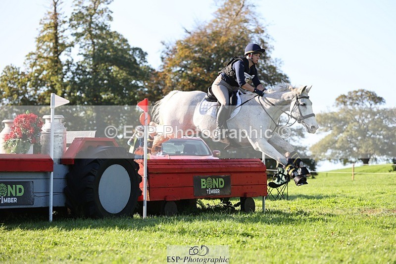 241026-101743-11459 - 321-Hannah.Underhill-DONBEG.GREY