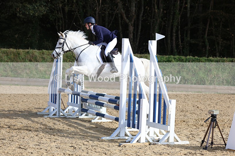 3E7A8200 - Class 4: 70cm open