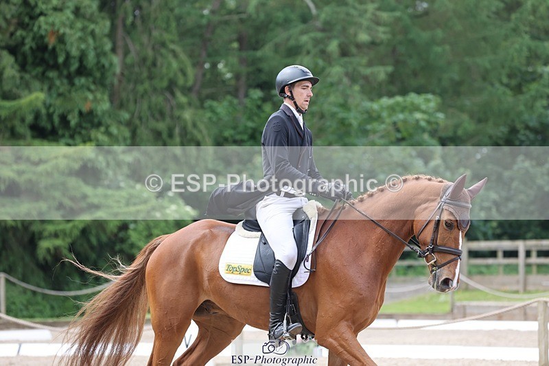 240523-120554-03702 - 223-MORNINGSTAR_VAN_ALTRIDO-Max_Warburton