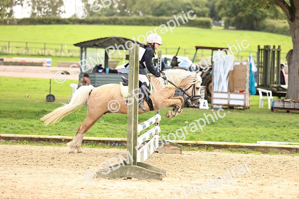 SBM_47920 - J9 - Junior Pony 70cm Championship