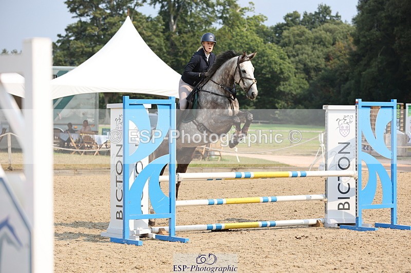 250816A-105736-00913 - Cls 3 Snr British Novice