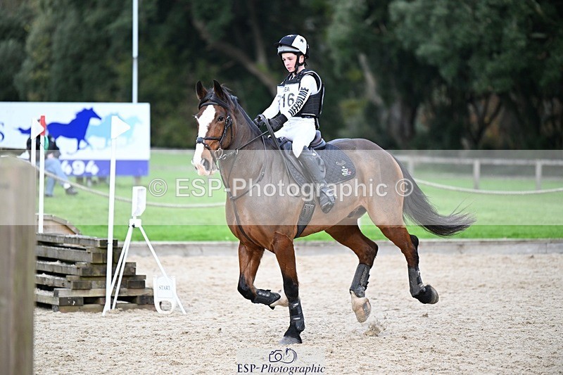 241117-140604-04419 - Cls 3 90-95cm 14.00 to 15.00