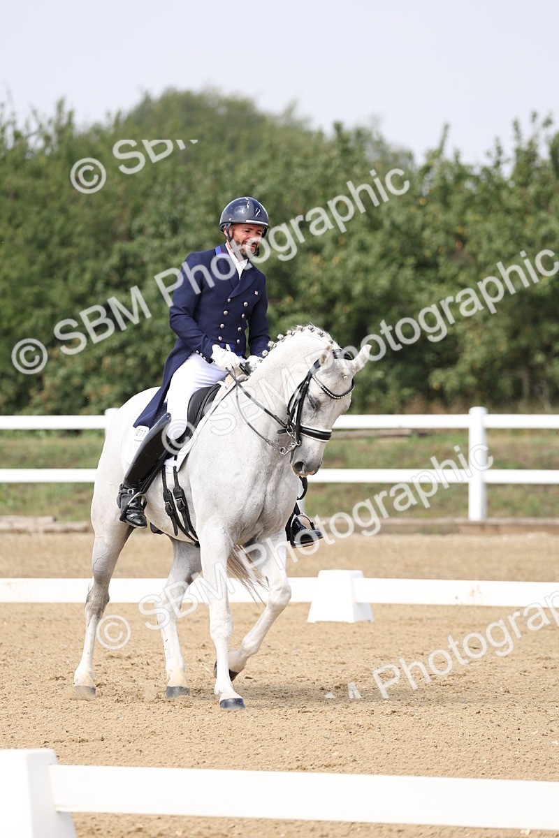 SBM_007364 - Class 9 - FEI INT I - 13.37-14.33