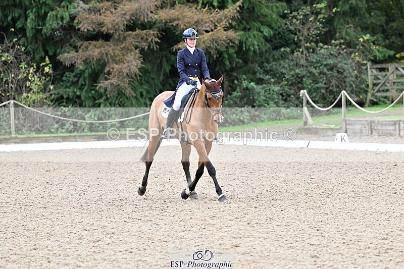 251022A-144106-00351 - B-105-Emily.Grace