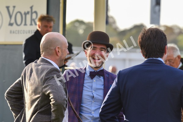 131023-Race 6-Wen Moon-9902 - Race 6 5.00pm Copper Knight - Winning Most Horse At York Handicap