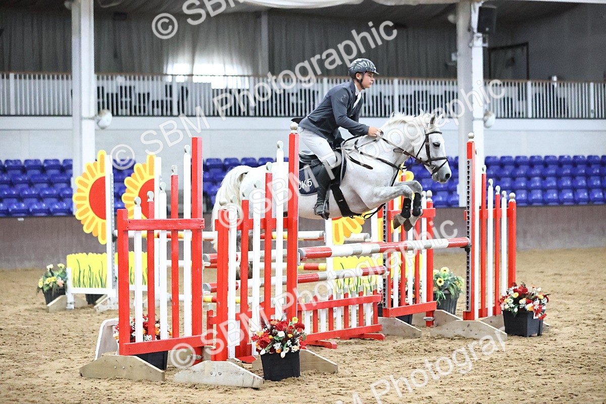 SBM_001267 - Class 5 - Blue Chip Pony Newcomers 1.00m Open