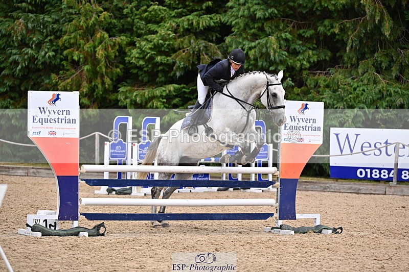 250802A-122219-02979 - B-087-Sarah.Lowe-DARK.DE.ST.PRIEST