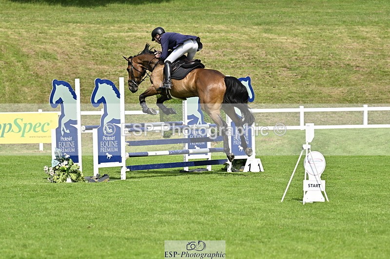 250613A-102654-00446 - Cls 1 Snr Newcomers and 1.10m Open