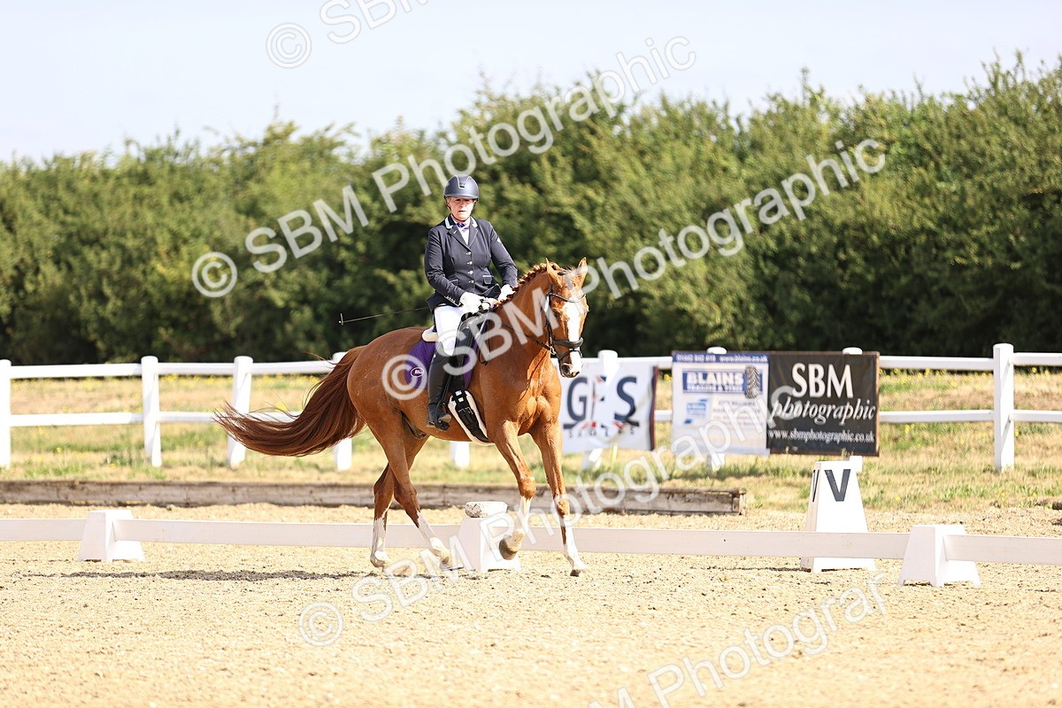 SBM_008590 - Novice 5 - 08.30-9.33