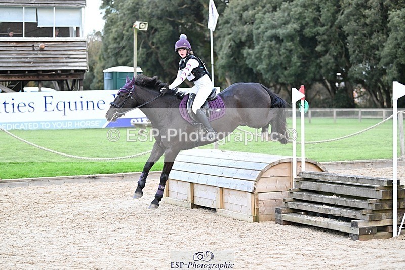 241117-152356-04758 - Cls 4 100-105cm