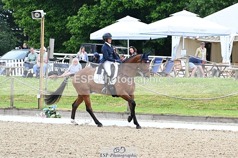 260528A-111518-03580 - G-710-Alexandra.Knowles
