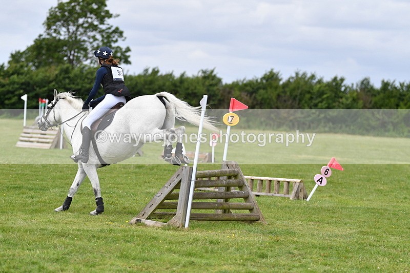 WJ5_3395 - Class 5 80cm Pairs