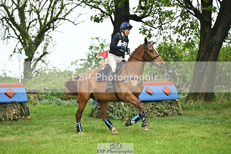 250418-103658-01496 - 053-Jancis.Weal-ESCAPE.THE.OPPOSITION