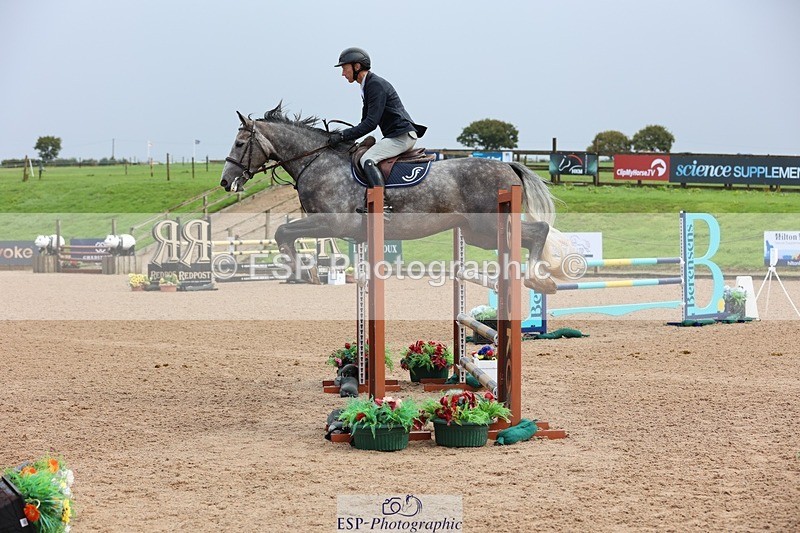 250911-124240-01530 - Cls 3 Snr Foxhunter