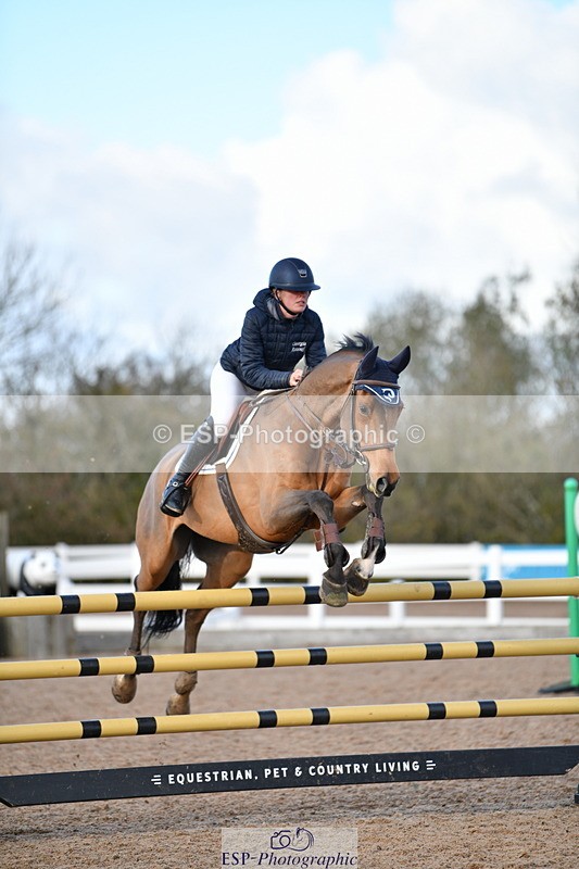 231110A-143354-00795 - Cls 6 Foxhunter & 1.20m Open