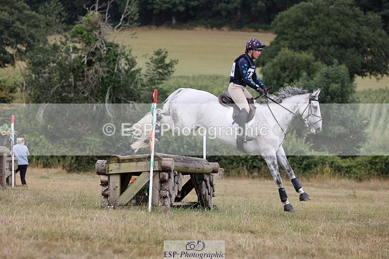 250802A-121744-03474 - C-124-Janine.Paterson-MACHAS.GREY