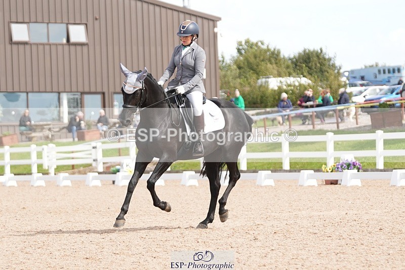 250906-120432-01697 - 011-Lee-Anne.PineMay.diamond