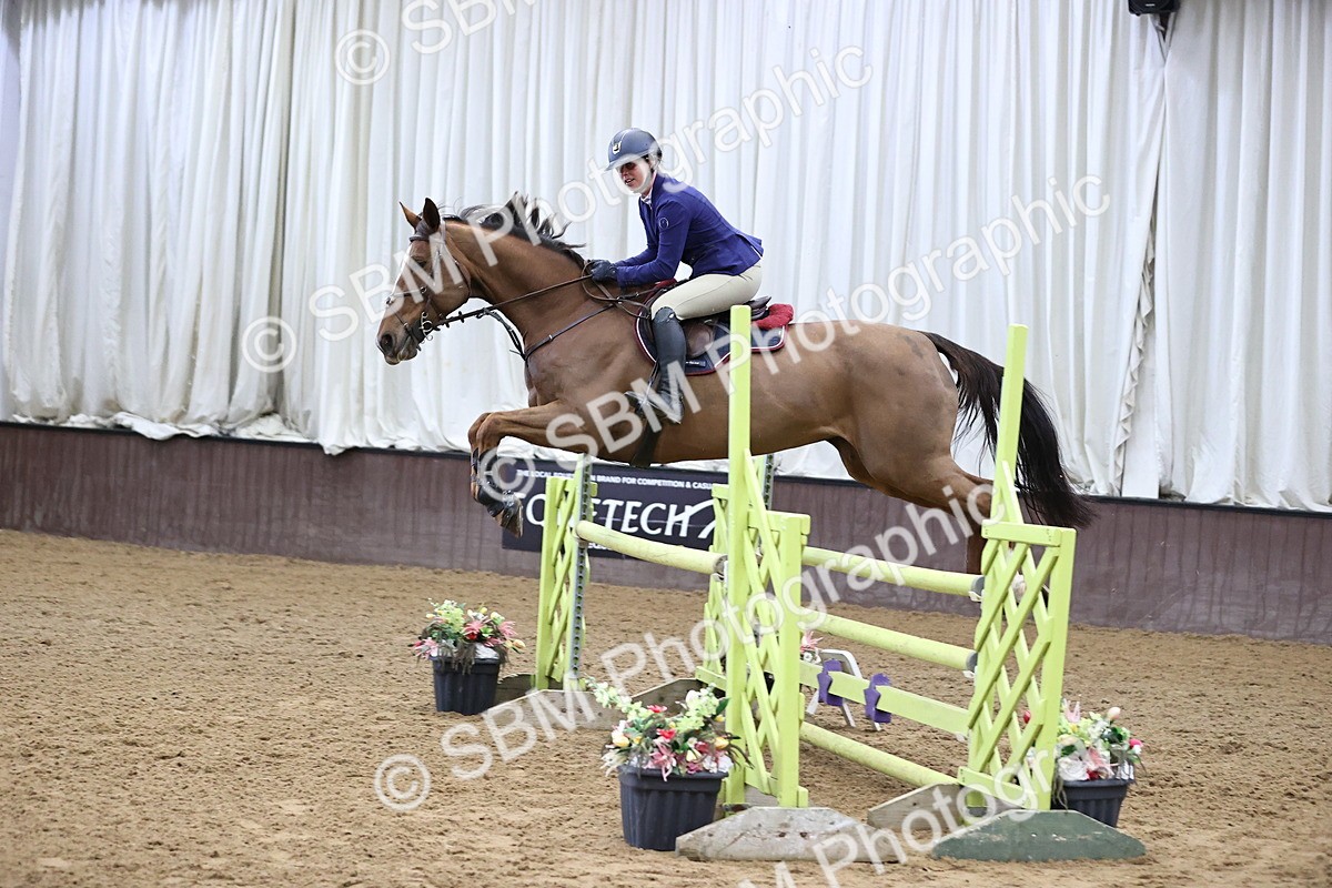 SBM_001690 - Class 4 - Senior Newcomers - 1.10m Open