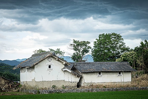 Double Kura_ - Japanese buildings in decline