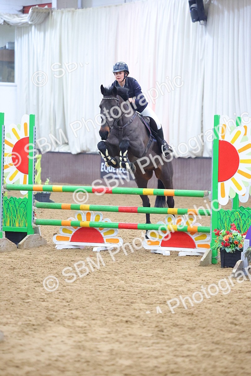 SBM_008540 - Class 21 - Nupafeed Supplements Senior Discovery/ 1m Open - First Round (1.00m)