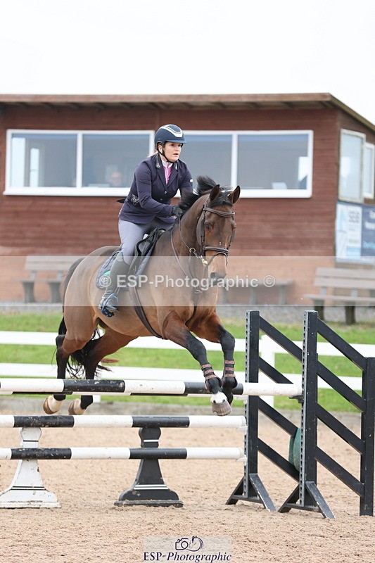 241101A-110217-01275 - FRI Cls 4 Snr 1.05m