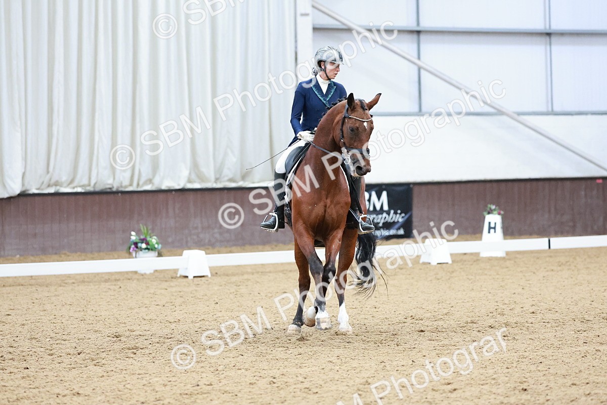 SBM_016430 - Class 5 - FEI INT II - 17.24-18.20
