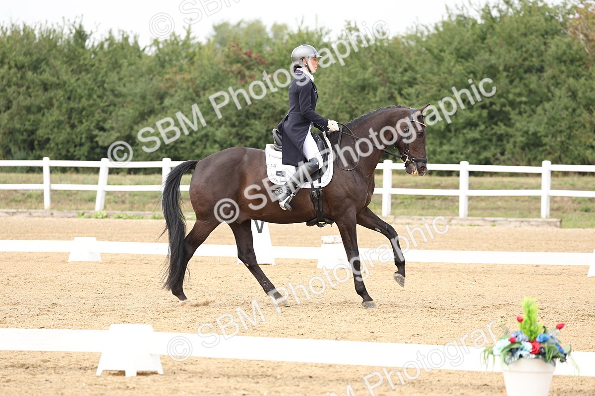 SBM_007585 - Class 9 - FEI INT I - 14.57-15.45