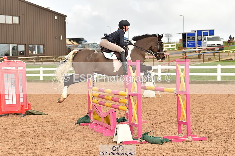 240210A-130604-01300 - Cls 9 Foxhunter & 1.10m Open