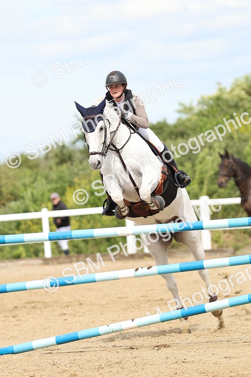 SBM_001427 - Class 5 - Senior Foxhunter - 1.20m