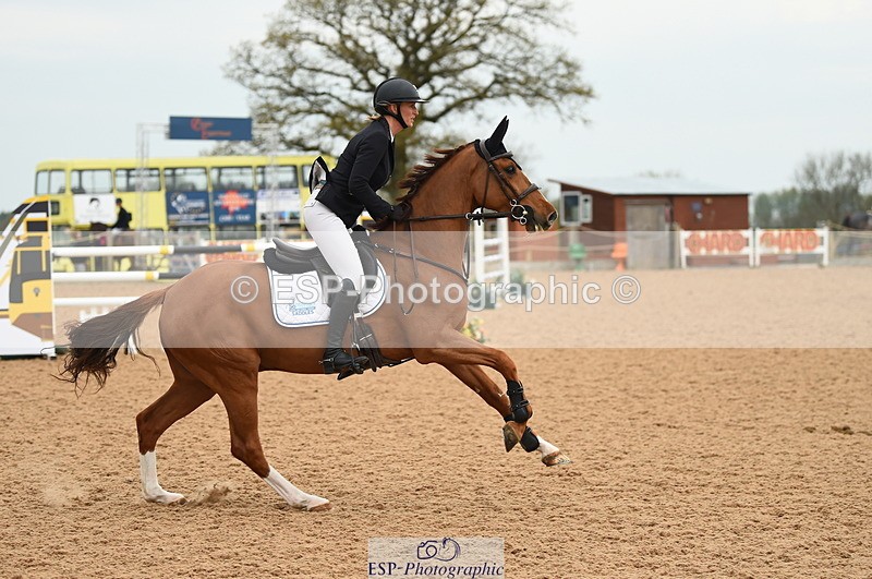 230504A-092836-00365 - Cls 8 Snr Foxhunter