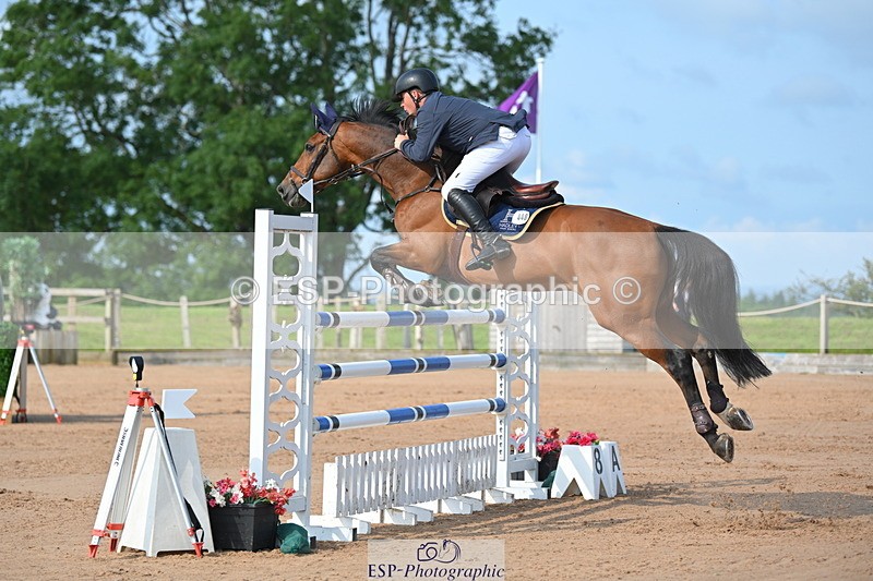 230721A-092128-04928 - Cls 2, 2 Star Small 1.30m