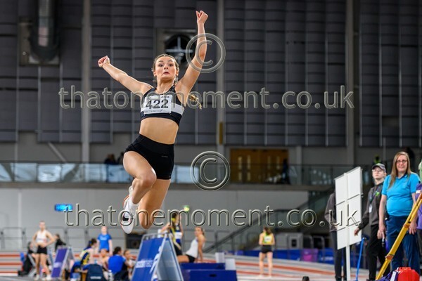 AgeInd25SUN-912377 - Field Female