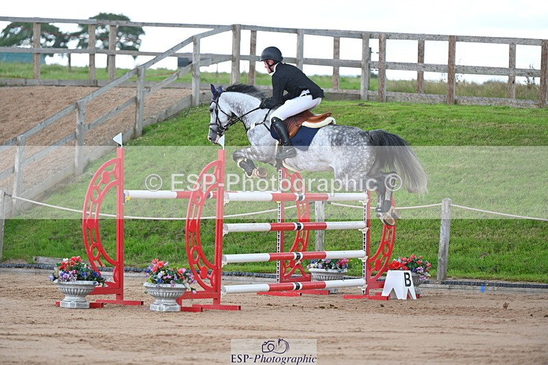 230721A-113204-05679 - Cls 6, 2 Star Medium 1.35m