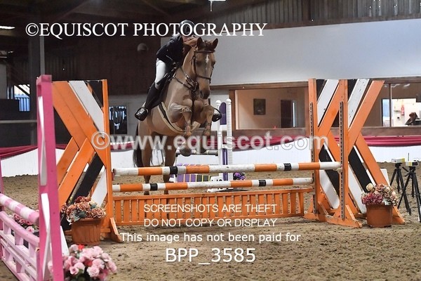 BPP_3585 - SUN CLASS 19 SENIOR  0.85m Amateur Championship Qualifier