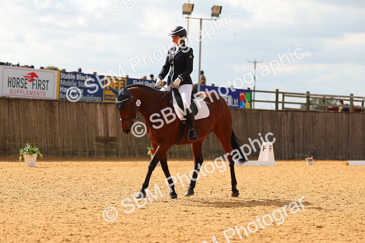 SBM_48149 - D6 - Small Tour Championship - Intro C