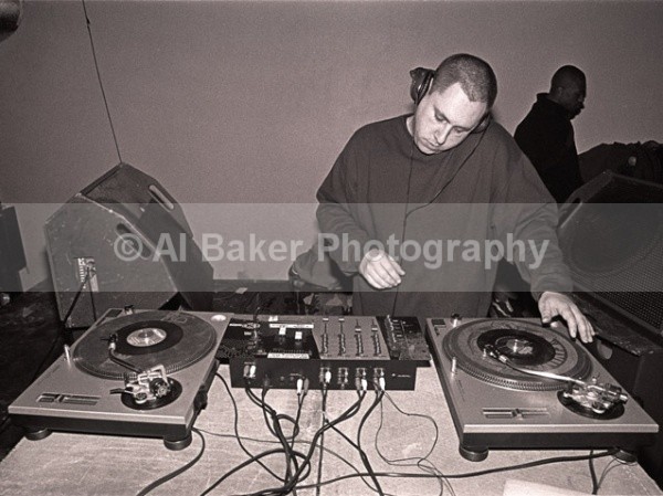 08 chubby grooves - Crossed Wires @ planet k manchester 21.04.00