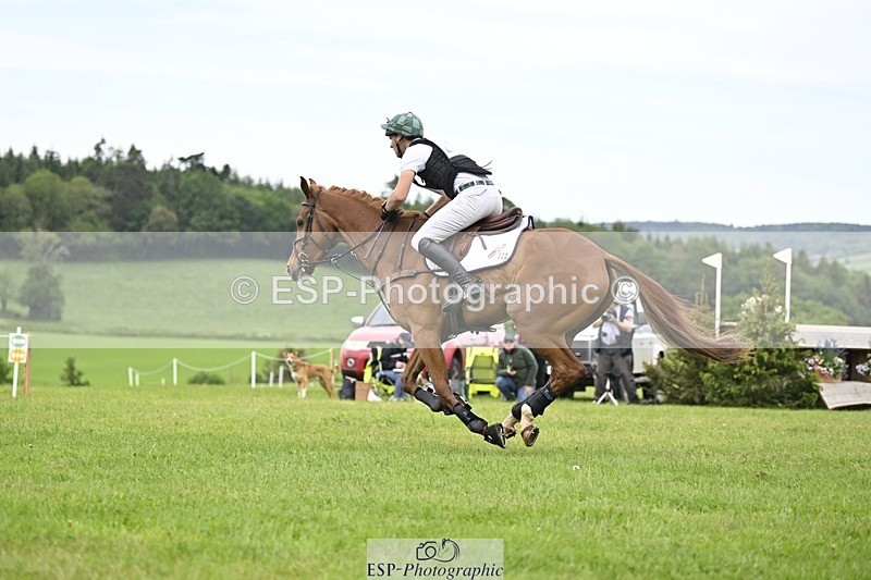 240525-154329-16873 - 223-MORNINGSTAR_VAN_ALTRIDO-Max_Warburton