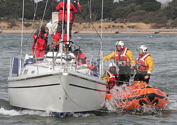100411 JLP SAILING CLUB - RNLI IMG_0428 - APRIL 11th 2010 - JLP SAILING CLUB & RNLI