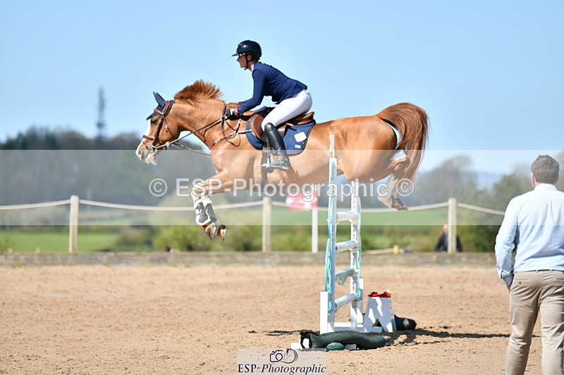 240420A-120008-10834 - Cls 3, 2 Star Small Tour 1.30m