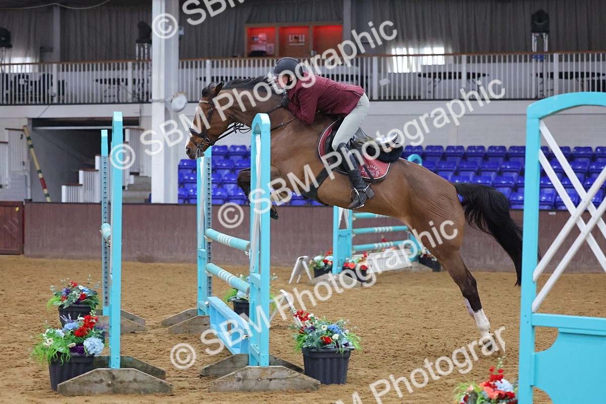 SBM_008905 - Class 22  - Senior Newcomers/ 1.10m Open - First Round (1.10m)