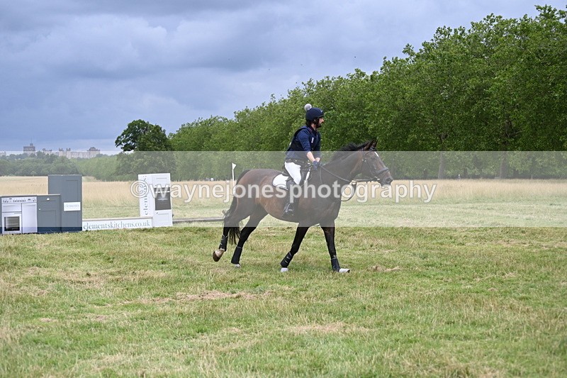 WJ6_2987 - Time at Jump 11:06 to 11:40