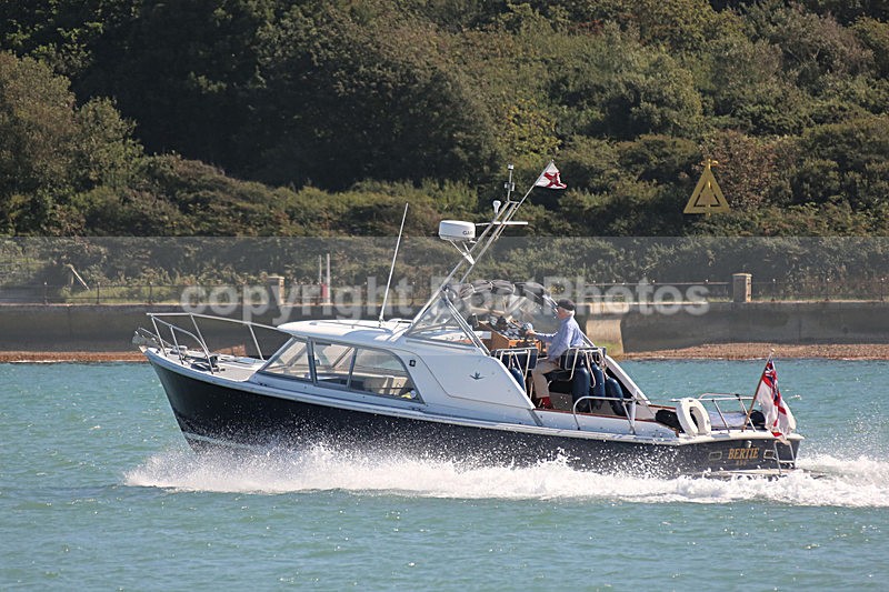 150910 BERTIE WT7A1601 - Motorboats - Open