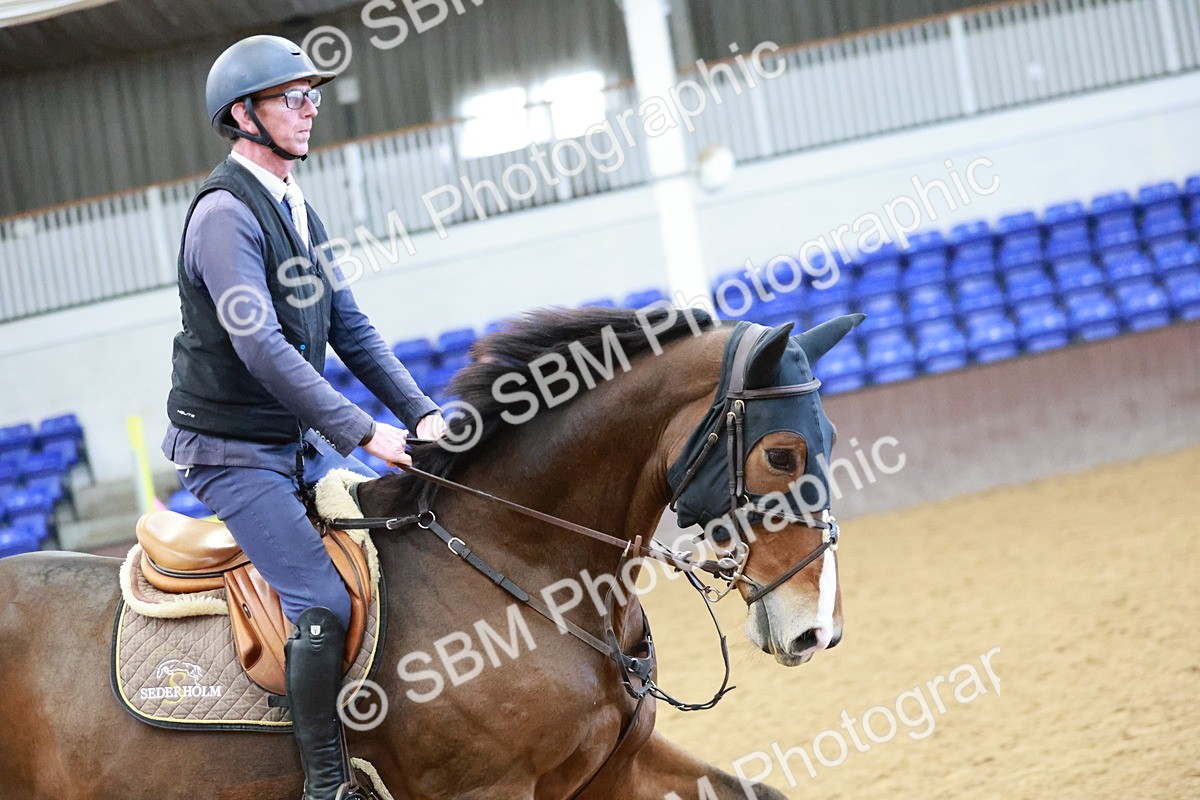 SBM_004051 - Class 11 - Senior Newcomers - 1.10m