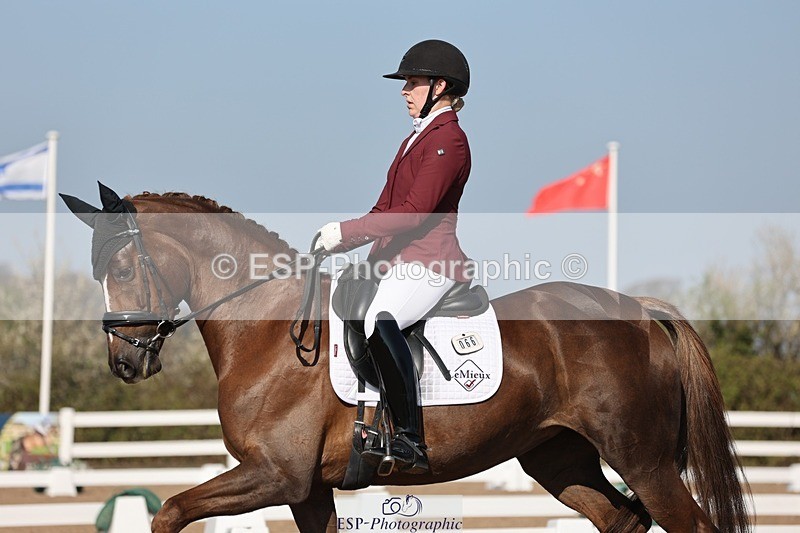 250405-101813-09447 - 066-Charlotte.Dicker-Bovary.JBM