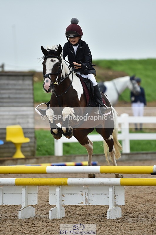 220829A-162254-00209 - 70cm Classes 3a 3b & 4